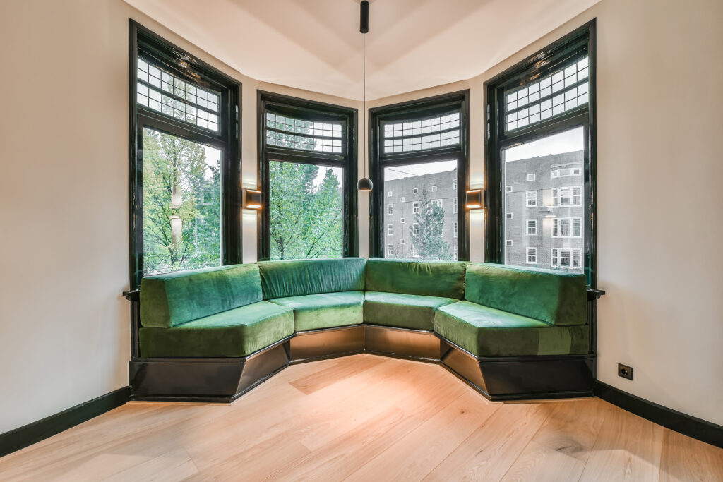 Spacious room design with bow window